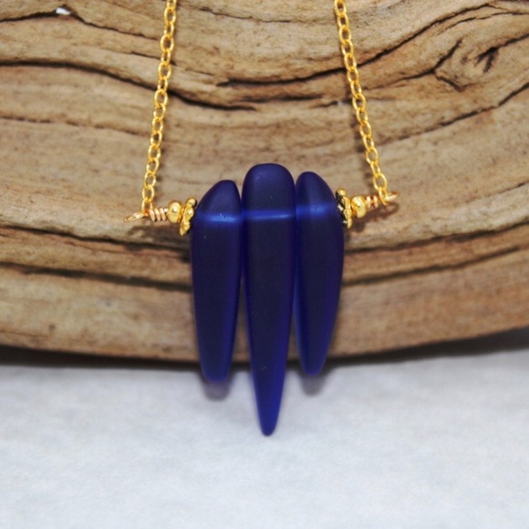 🆕 Gold Seaglass Necklace 💙 - Picture 3 of 5